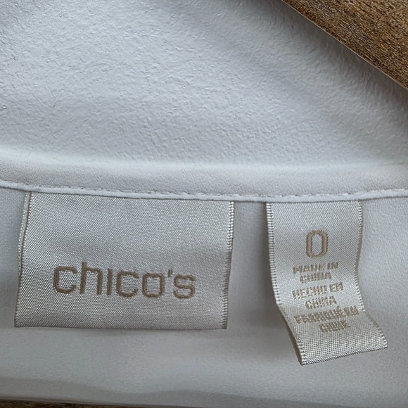 Chico's Womens S White Sleeveless Blouse Layered Hem Tank Top Office Workwear - Picture 9 of 13
